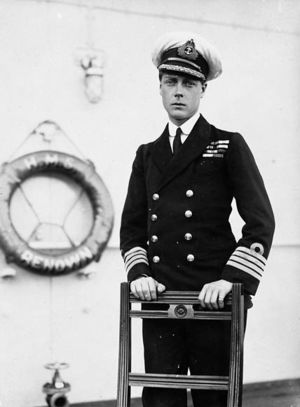 Edward is clean-shaven and in military uniform