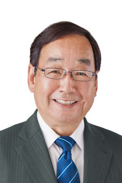 ملف:群馬県高崎市 市長 富岡賢治.jpg