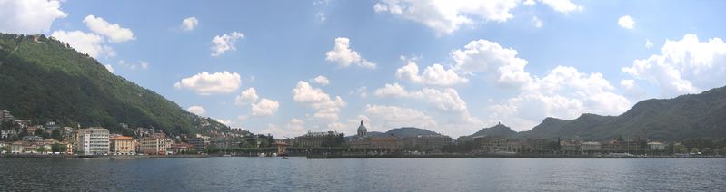 ملف:Como Pano from Lake.jpg