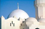 قباب مسجد الكورنيش في جدة.