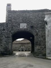 Roč, Hrvatska, vela vrata (20070107-0872).jpg