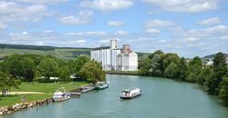 La Marne a Dormans DSC 0117.JPG