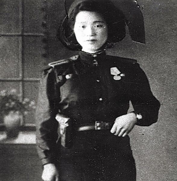 ملف:Li Min, 1945.jpg