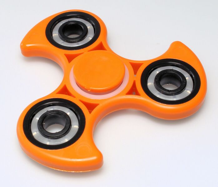 ملف:FidgetSpinner.jpg