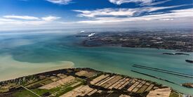 Line7133 (25152922307).jpg