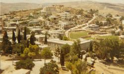 منظر القرية من القلعة الصليبية في 1969